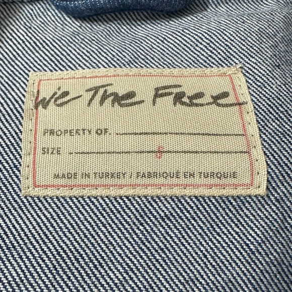 Free People || We the free Now or Never Dark Wash Cropped Denim Jacket Sz Small - Picture 9 of 13